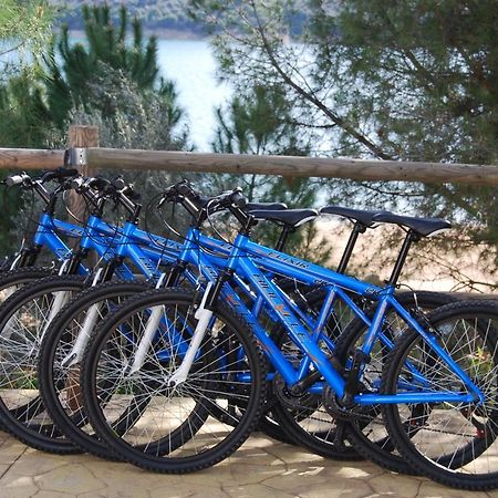 Camping Valdearenas Iznájar Kültér fotó