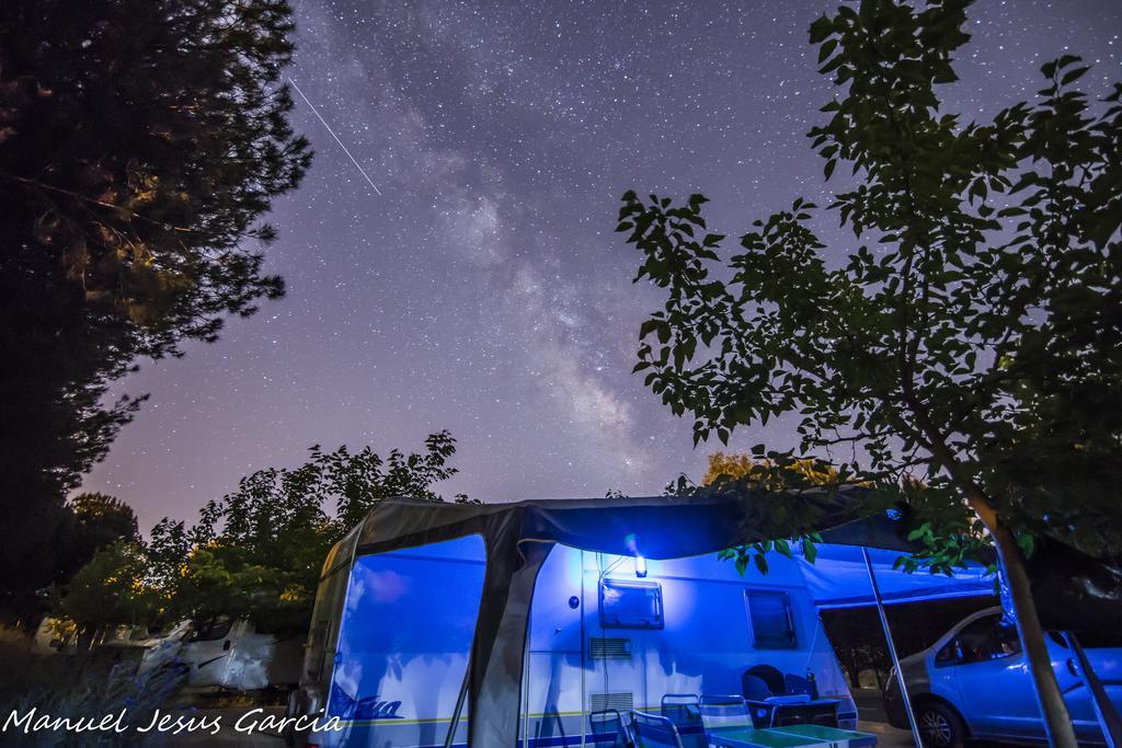 Camping Valdearenas Iznájar Kültér fotó